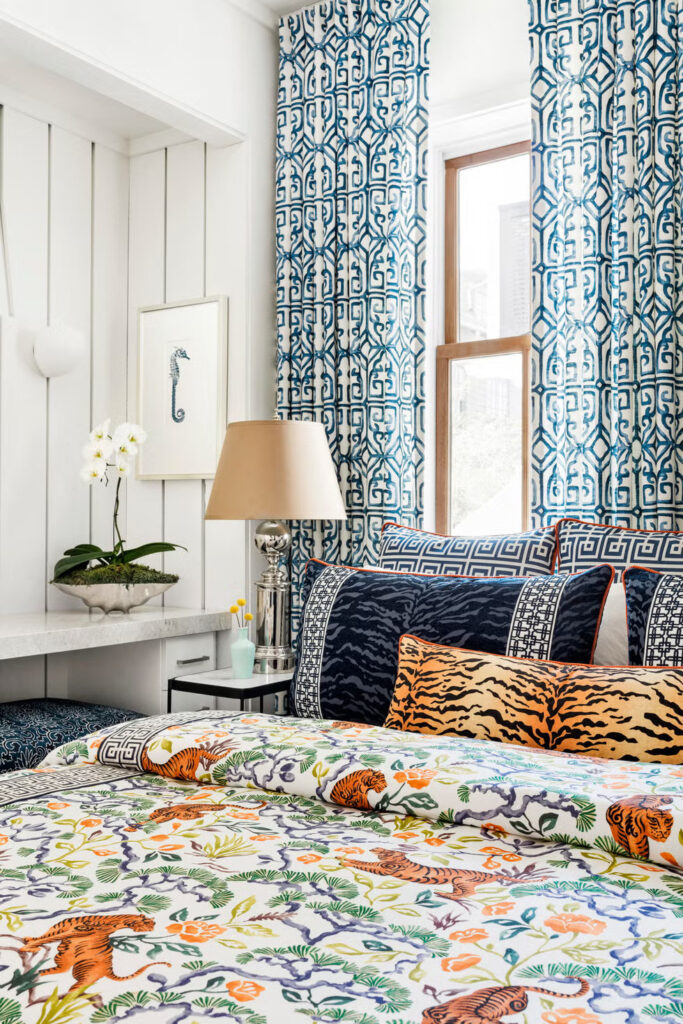 How to decorate with patterns