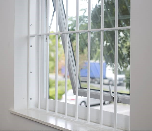 Window metal bars for safety