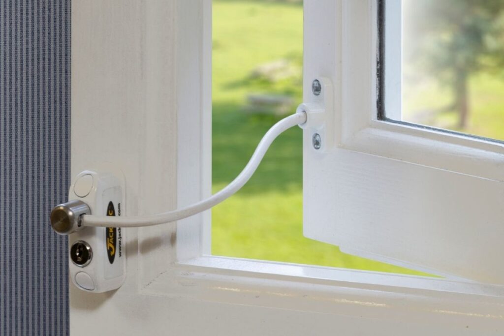 Cable window restrictor